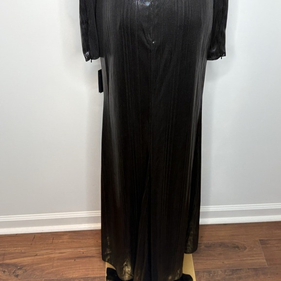 Ieena for Mac Duggal Black Princess Sleeve Cut Out Metallic Gown Womens Size 2 - Picture 8 of 16